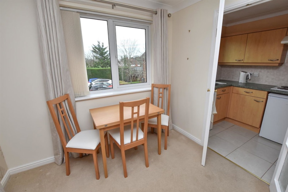 Plymyard Avenue, Bromborough
