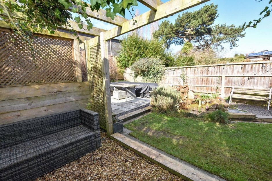 Ferry Road, Wirral, Eastham, CH62 0AP