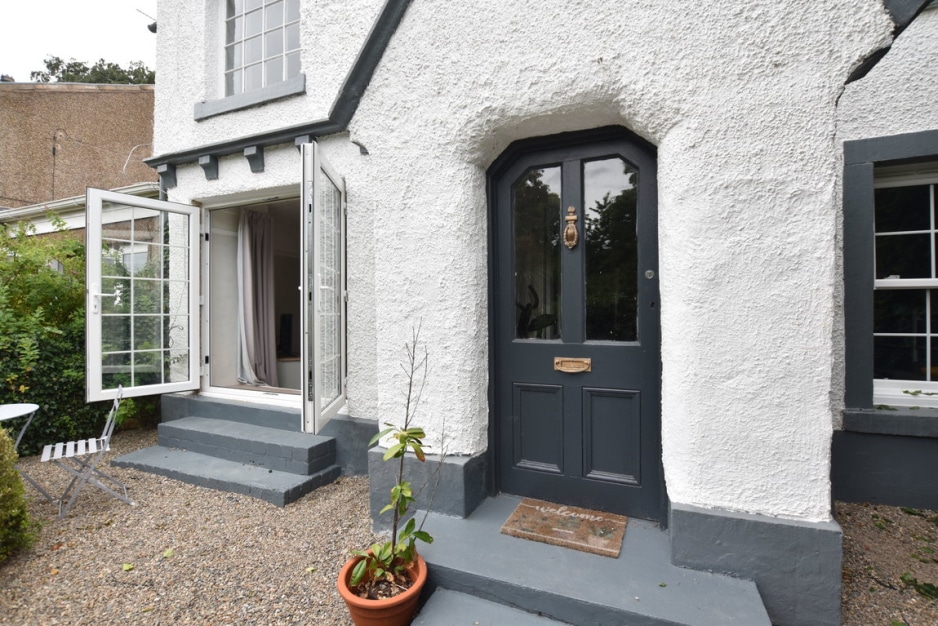 Mount Olive, Oxton, CH43