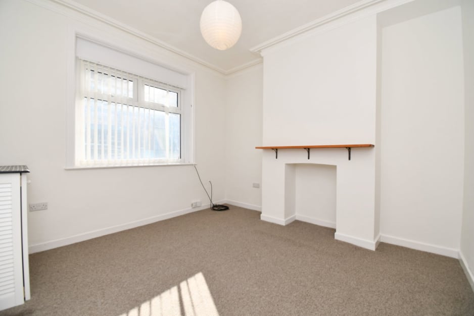 Hinderton Road, Birkenhead, CH41 9AE