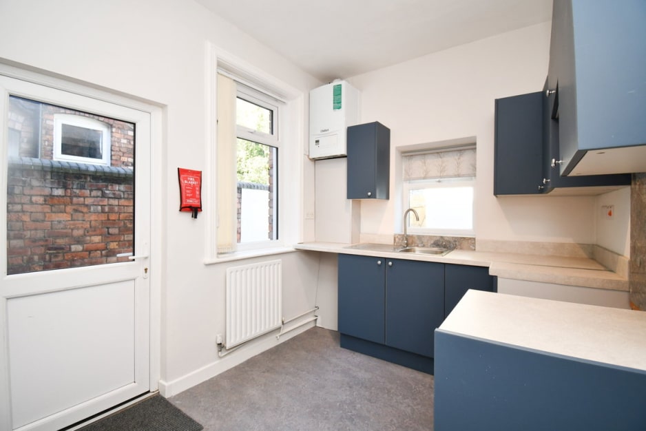 Hinderton Road, Birkenhead, CH41 9AE