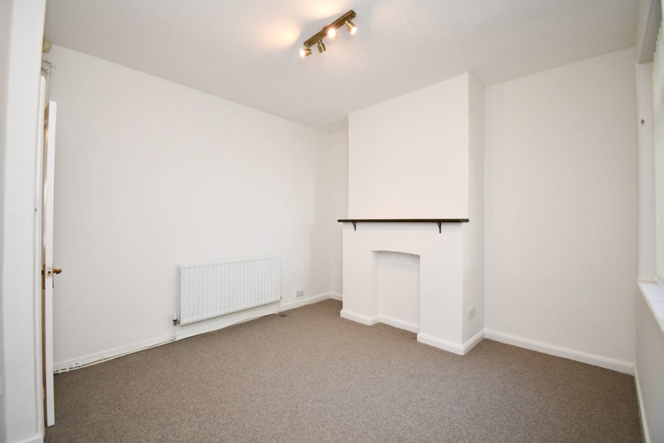 Hinderton Road, Birkenhead, CH41 9AE