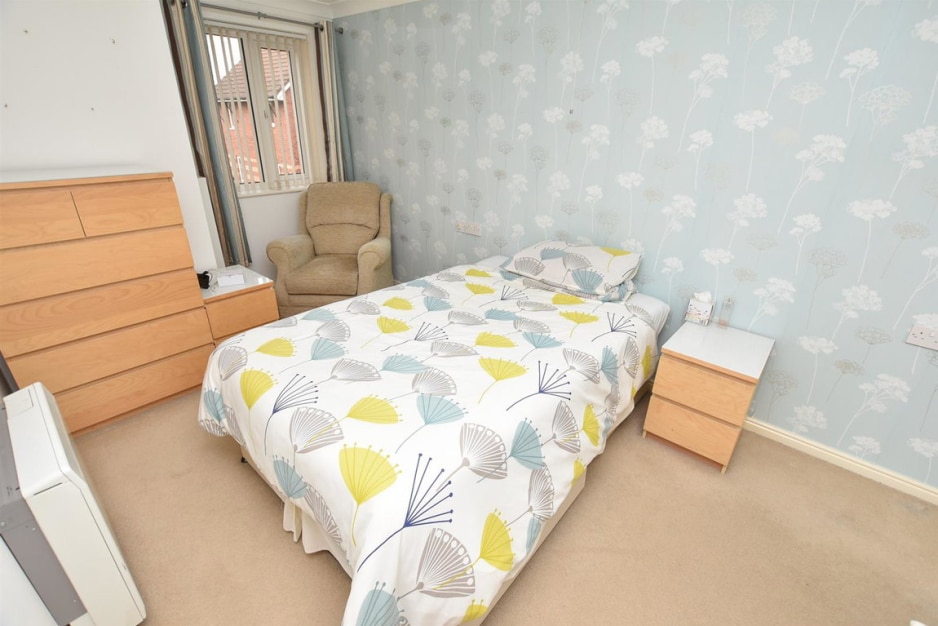 Plymyard Avenue, Bromborough